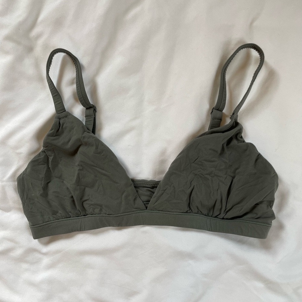 SKIMS Triangle Bralette